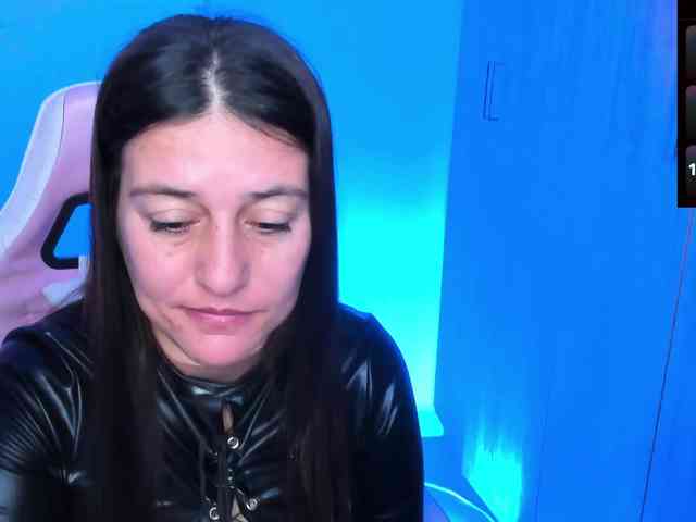 Saskyaajohnson webcam