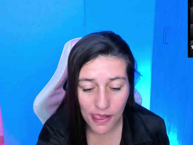 Saskyaajohnson webcam