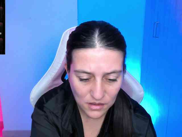 Saskyaajohnson webcam