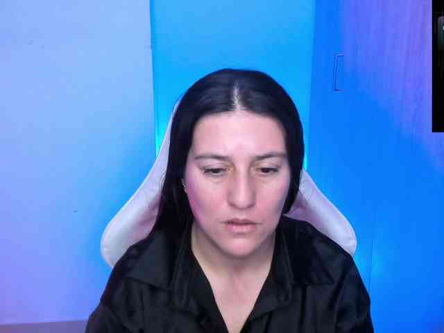 Saskyaajohnson webcam