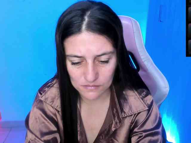 Saskyaajohnson webcam