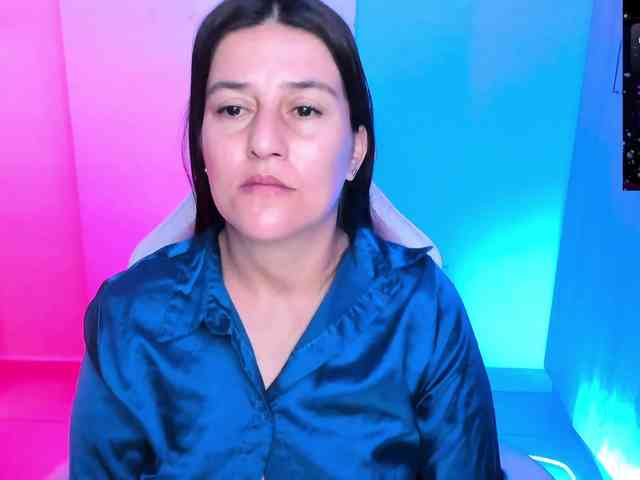 Saskyaajohnson webcam