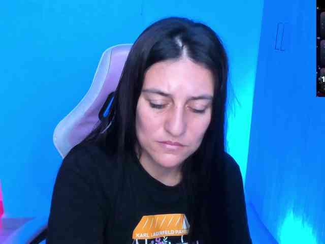 Saskyaajohnson webcam