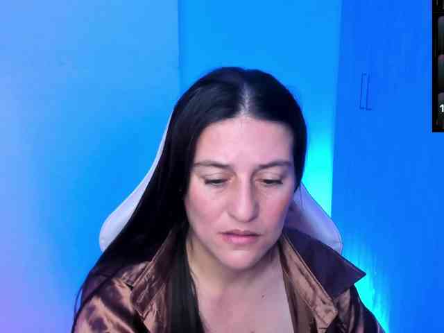 Saskyaajohnson webcam