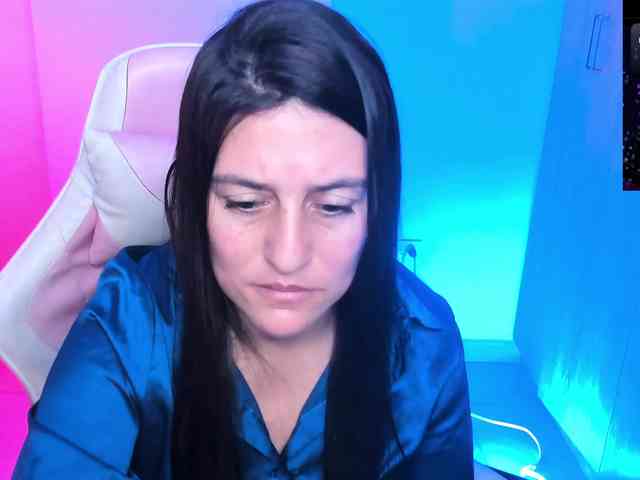 Saskyaajohnson webcam