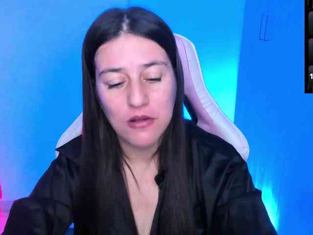 Saskyaajohnson webcam