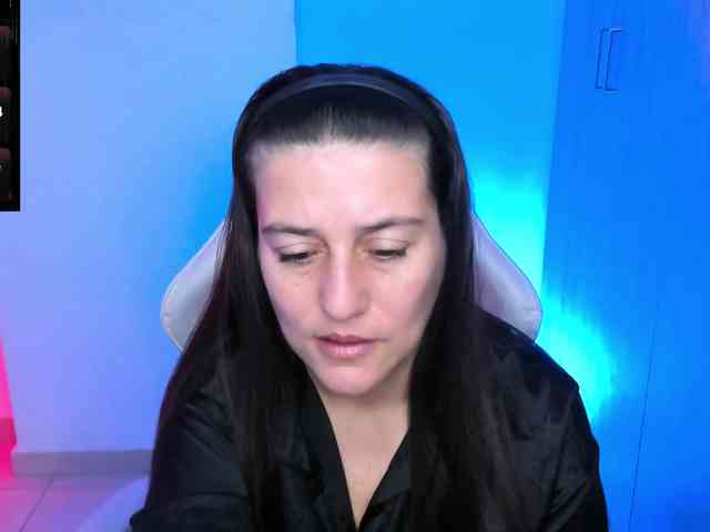 Saskyaajohnson webcam