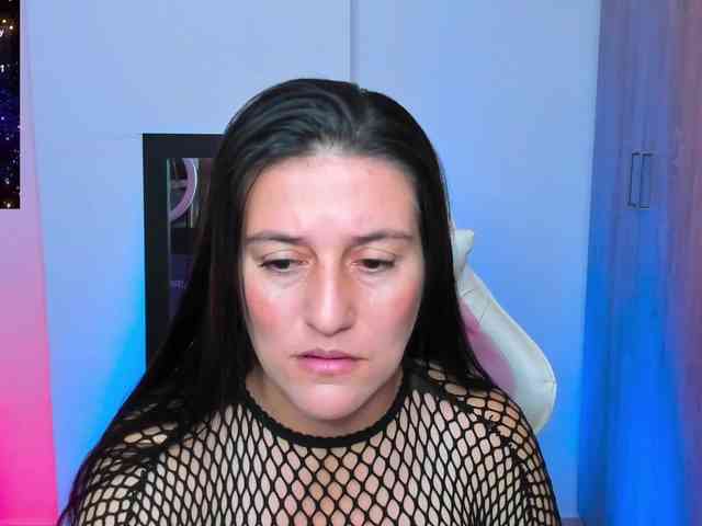 Saskyaajohnson webcam