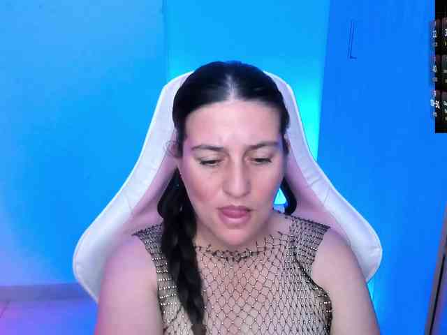 Saskyaajohnson webcam