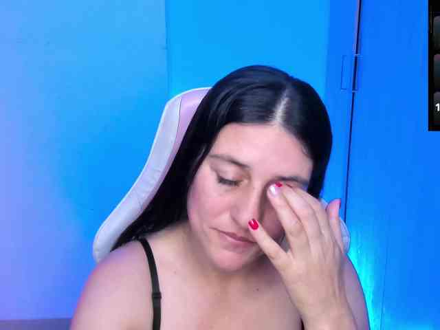 Saskyaajohnson webcam