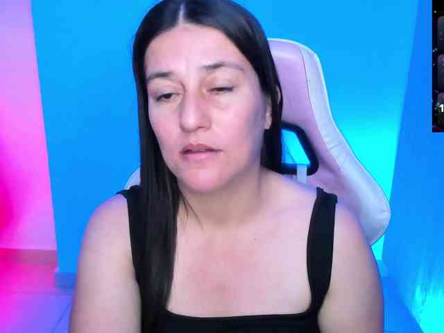 Saskyaajohnson webcam