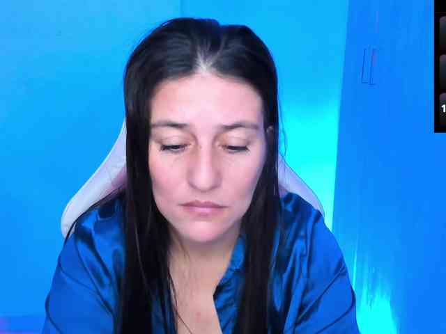 Saskyaajohnson webcam