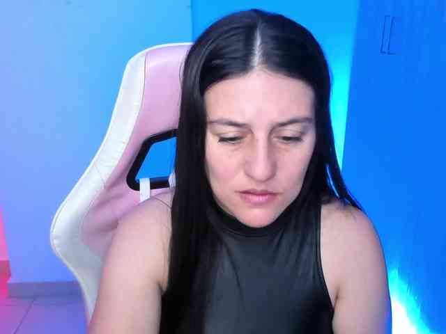 Saskyaajohnson webcam