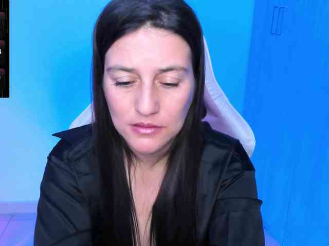 Saskyaajohnson webcam