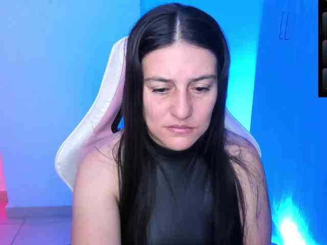 Saskyaajohnson webcam