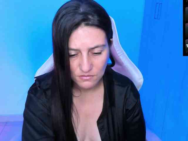 Saskyaajohnson webcam