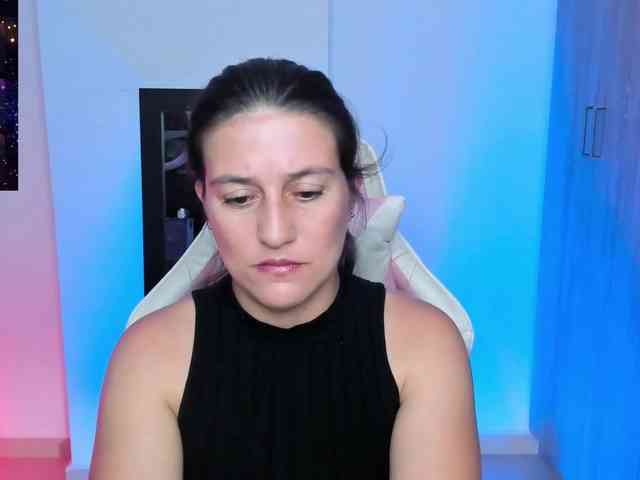 Saskyaajohnson webcam