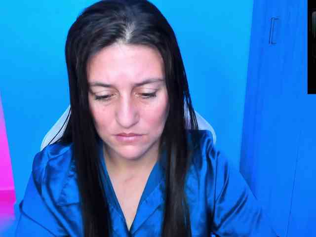 Saskyaajohnson webcam