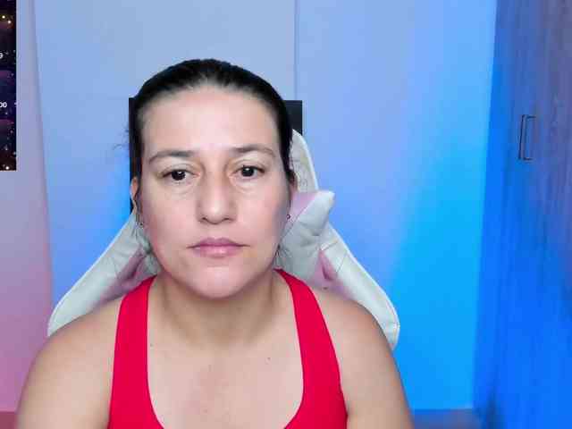 Saskyaajohnson webcam