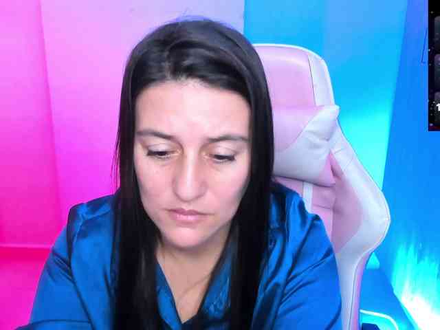 Saskyaajohnson webcam