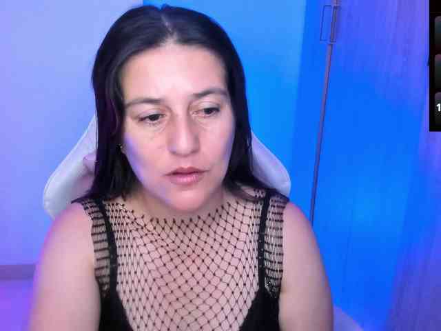 Saskyaajohnson webcam