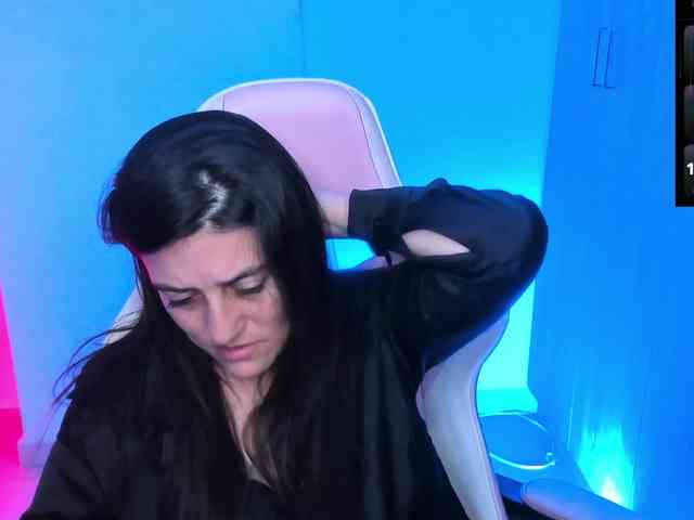 Saskyaajohnson webcam