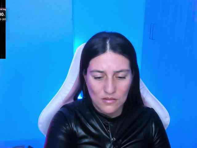 Saskyaajohnson webcam