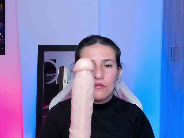 Saskyaajohnson webcam