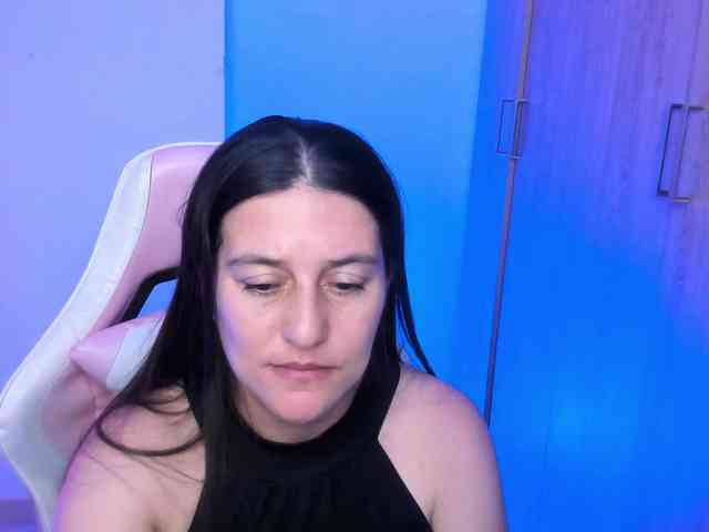 Saskyaajohnson webcam