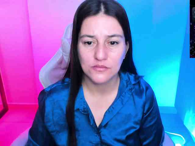 Saskyaajohnson webcam