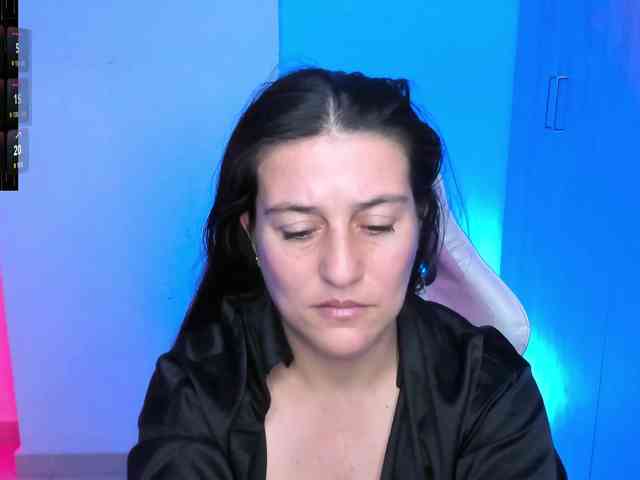 Saskyaajohnson webcam