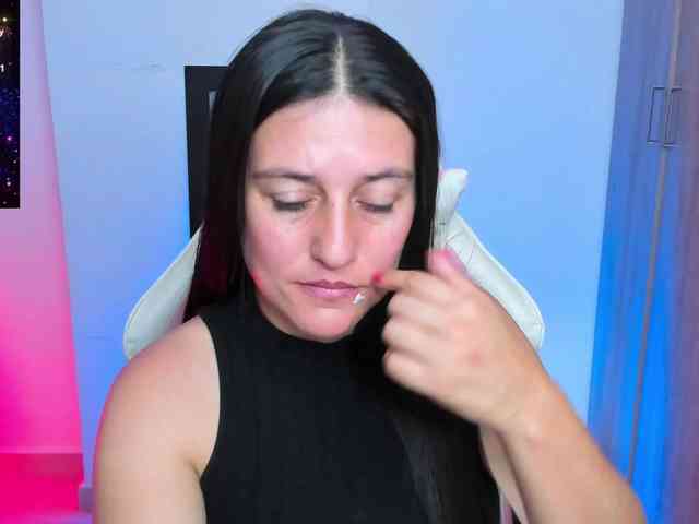 Saskyaajohnson webcam