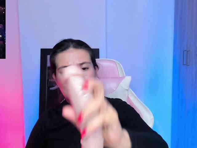 Saskyaajohnson webcam
