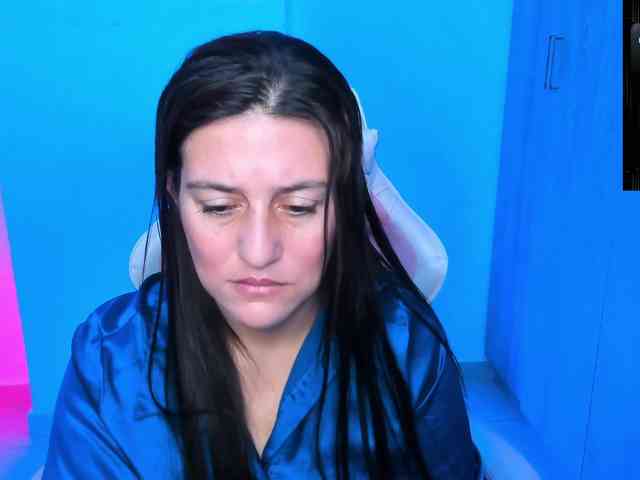 Saskyaajohnson webcam