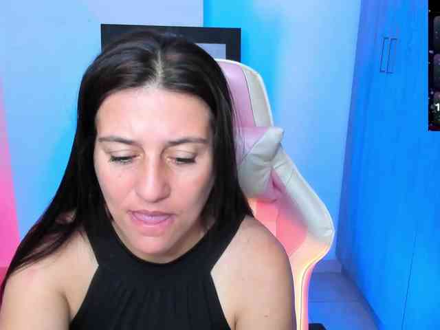 Saskyaajohnson webcam