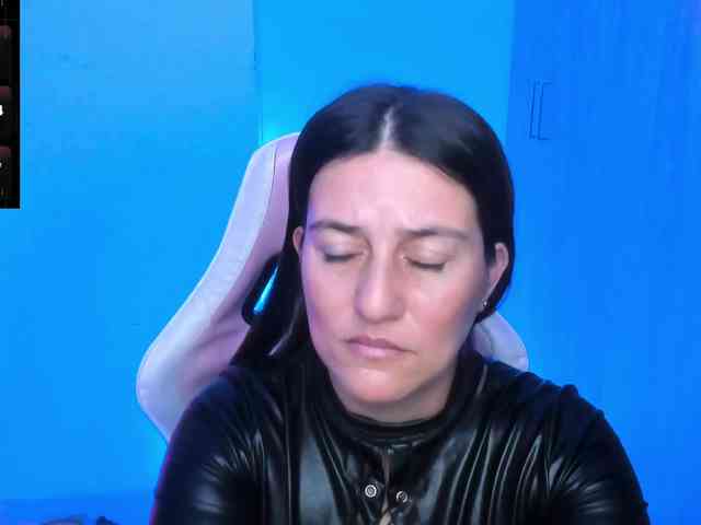 Saskyaajohnson webcam