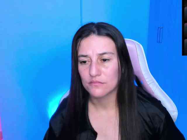 Saskyaajohnson webcam