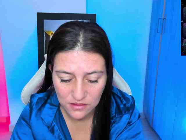 Saskyaajohnson webcam
