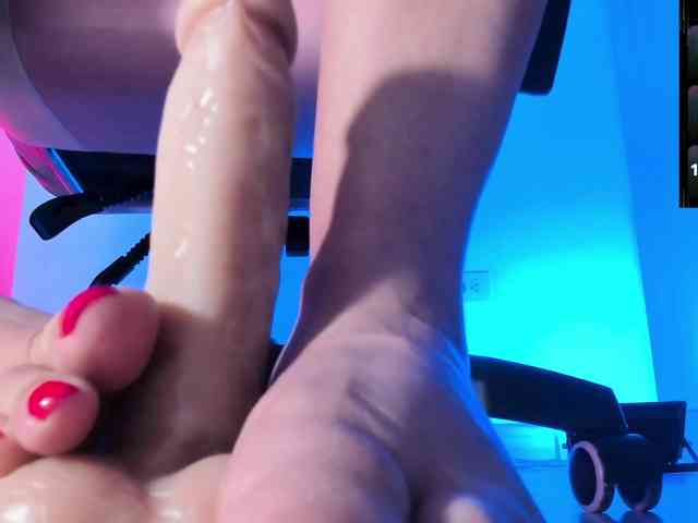 Saskyaajohnson webcam