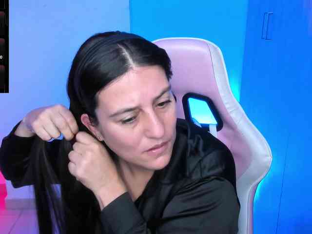 Saskyaajohnson webcam