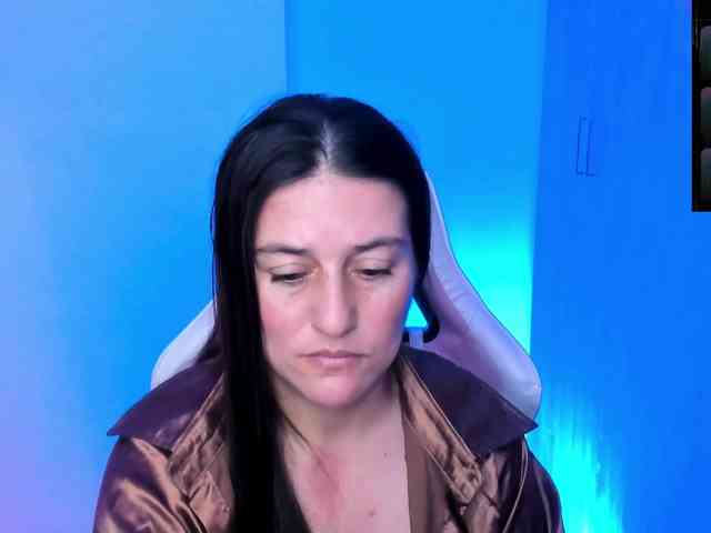 Saskyaajohnson webcam