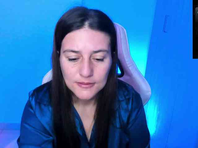 Saskyaajohnson webcam