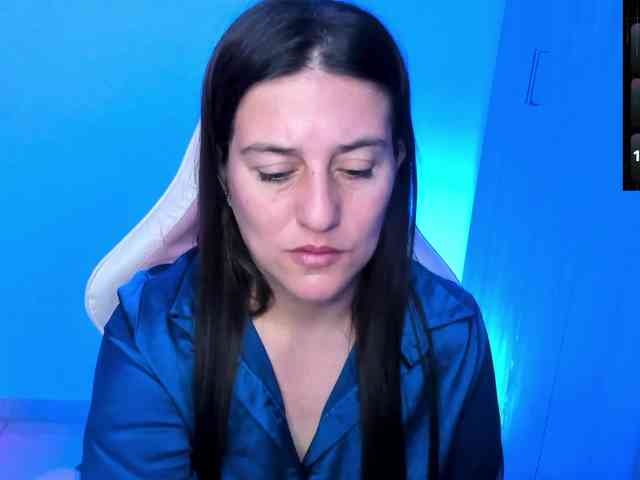 Saskyaajohnson webcam