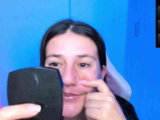 Saskyaajohnson webcam