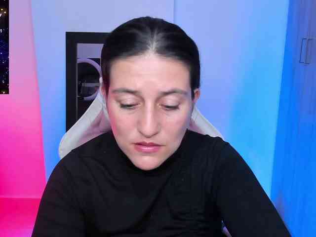 Saskyaajohnson webcam
