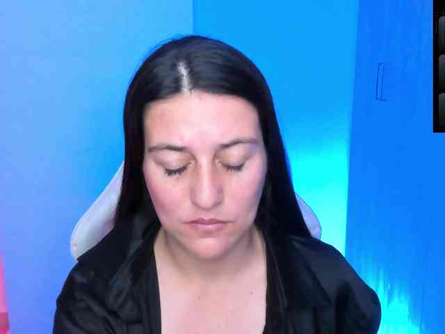 Saskyaajohnson webcam