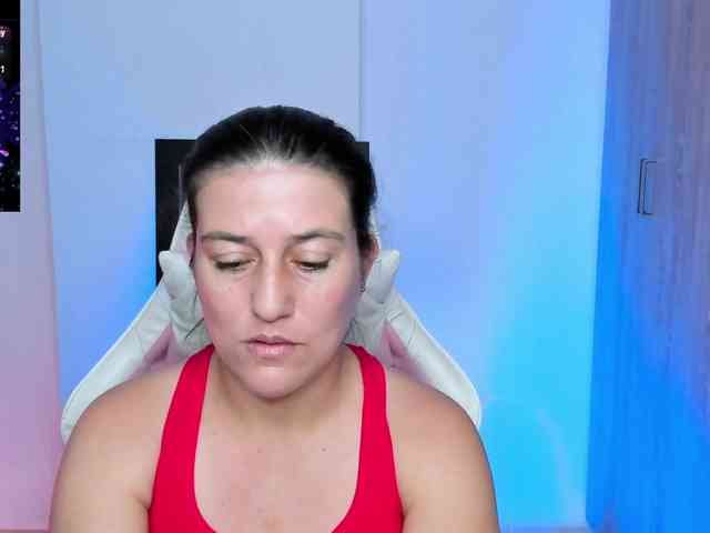 Saskyaajohnson webcam