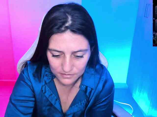 Saskyaajohnson webcam