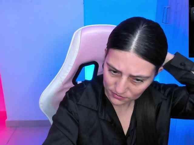 Saskyaajohnson webcam