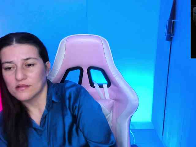 Saskyaajohnson webcam